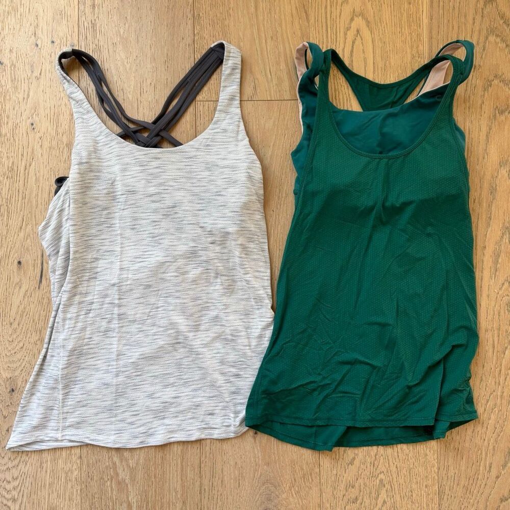 Lululemon Bundle Of Two Tank Tops Size 4 / 6 Small